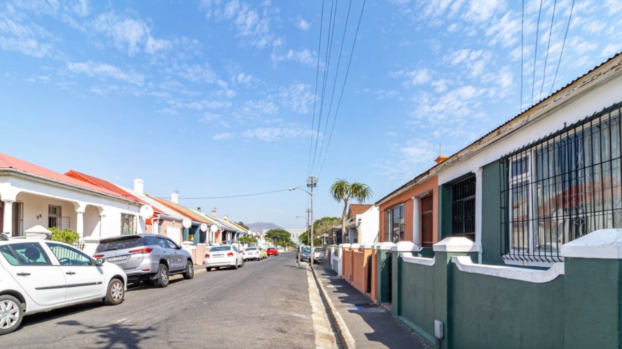 3 Bedroom Property for Sale in Woodstock Western Cape